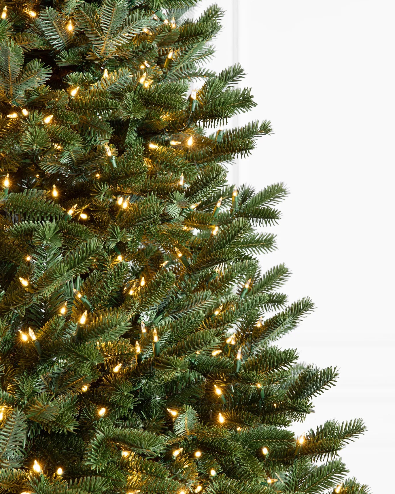 Árvore de Natal BH Fraser Fir com LED